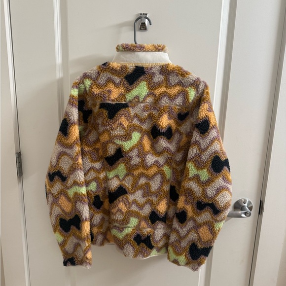 Patagonia Women's Classic Retro-X® Fleece Jacket NWT size medium - Picture 5 of 7